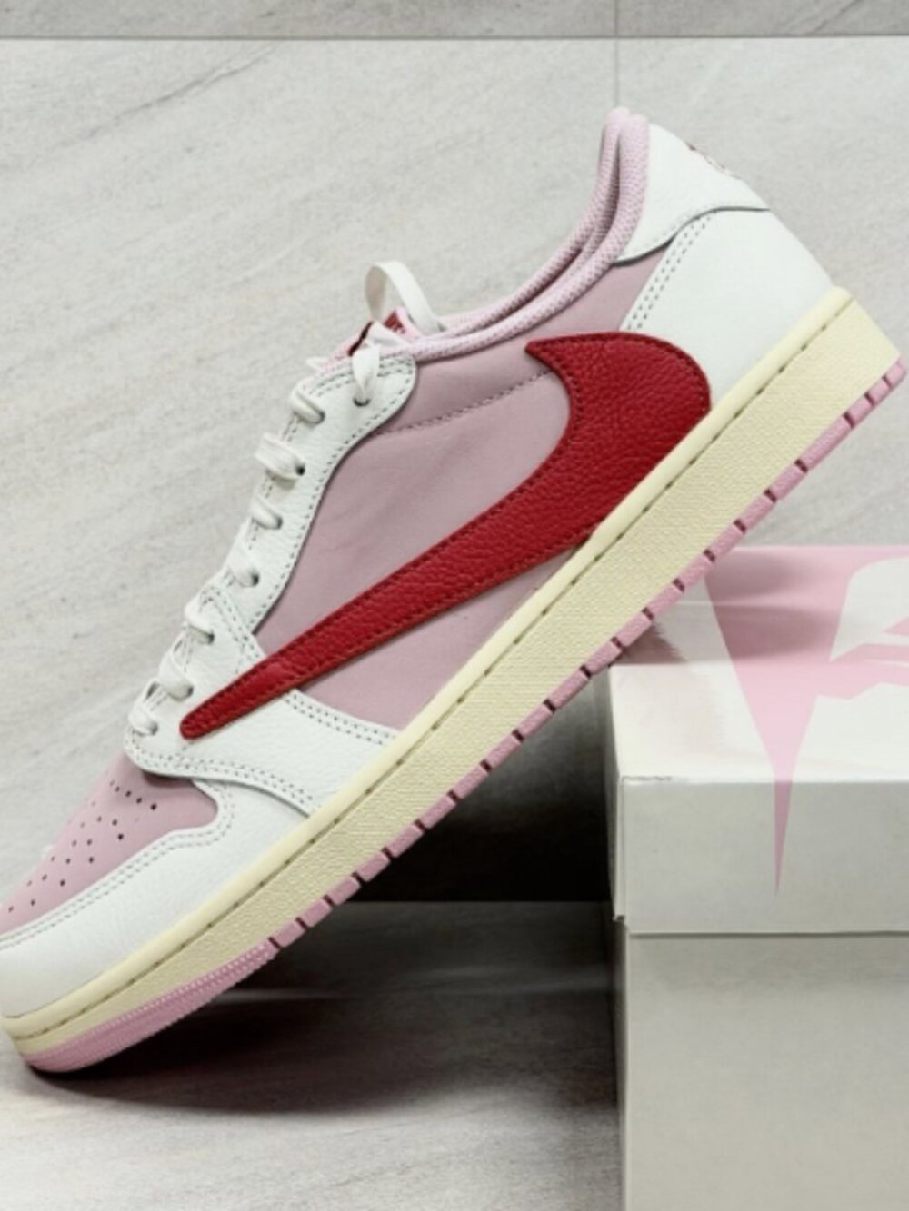 Nike Jordan 1 Low OG SP x Travis Scott Tropical Pink